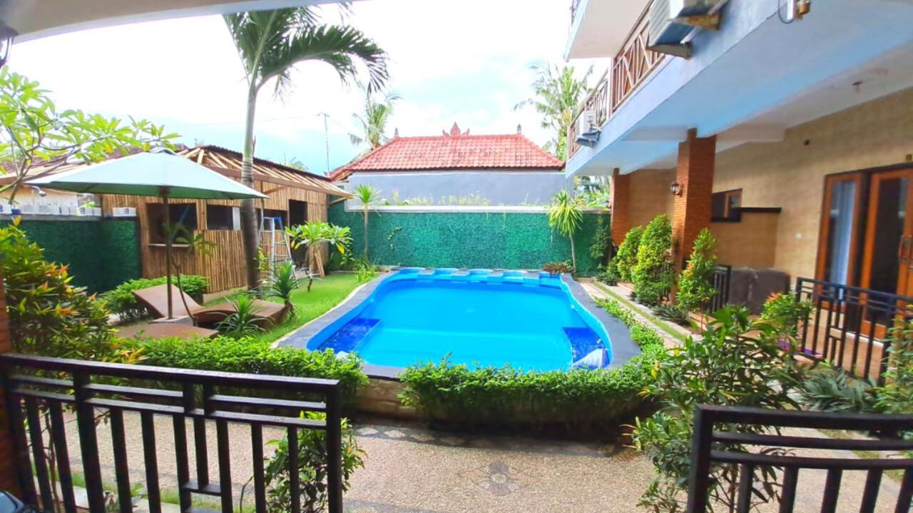 Wahyuga Sari Guest House Nita Salon & Spa Lembongan Esterno foto